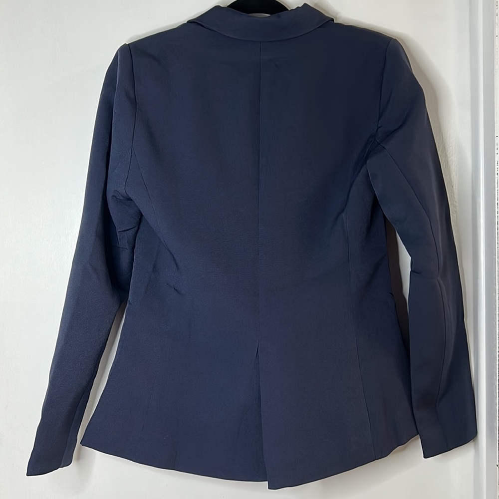 Blazer - Picture 4 of 5